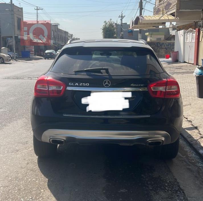 مێرسێدس بێنز GLA